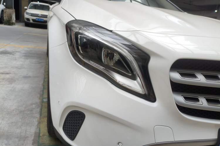 Used Mercedes-Benz GLA 2018 GLA 200 Fashion Model Right Front Headlight
