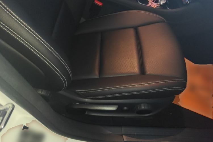 Used Mercedes-Benz GLA 2018 GLA 200 Fashion Model Right Front Seat
