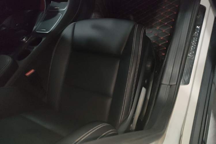 Used Mercedes-Benz GLA 2018 GLA 200 Fashion Model Right Front Seat