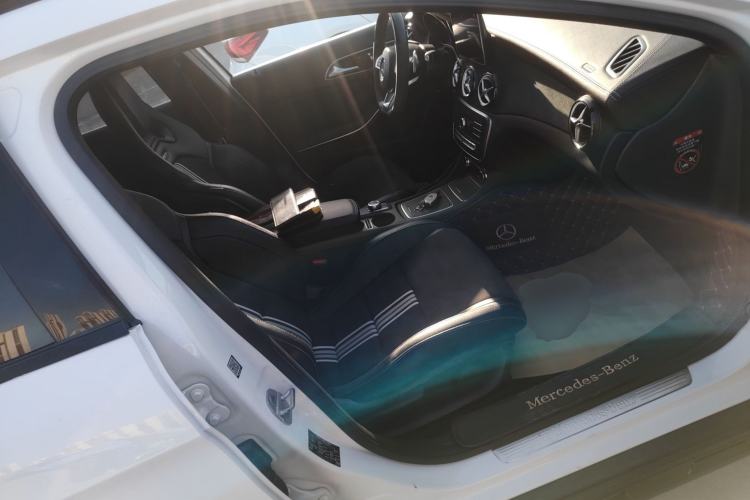 Used Mercedes-Benz GLA 2018 GLA 200 Polar Limited Edition Right Front Seat