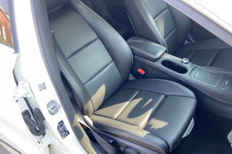 Used Mercedes-Benz GLA 2018 GLA 200 Sport Edition Right Front Seat