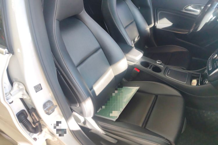 Used Mercedes-Benz GLA 2018 GLA 200 Fashion Model Right Front Seat