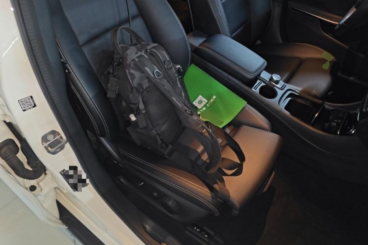 Used Mercedes-Benz GLA 2018 GLA 200 Fashion Model Right Front Seat