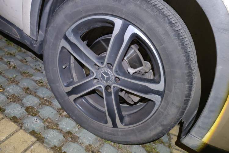 Used Mercedes-Benz GLA 2018 GLA 200 Fashion Model Right Front Wheel Hub