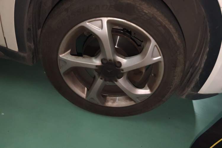 Used Mercedes-Benz GLA 2018 GLA 200 Sport Edition Right Front Wheel Hub