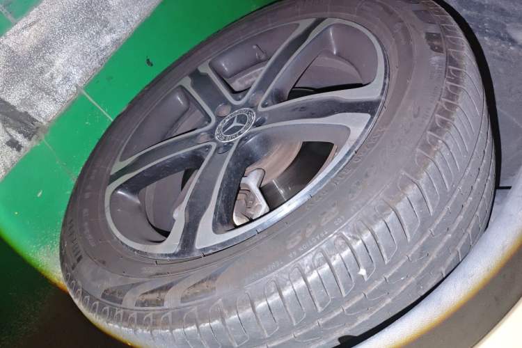 Used Mercedes-Benz GLA 2018 GLA 200 Fashion Model Right Front Wheel Hub
