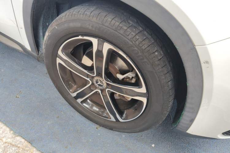 Used Mercedes-Benz GLA 2018 GLA 200 Fashion Model Right Front Wheel Hub