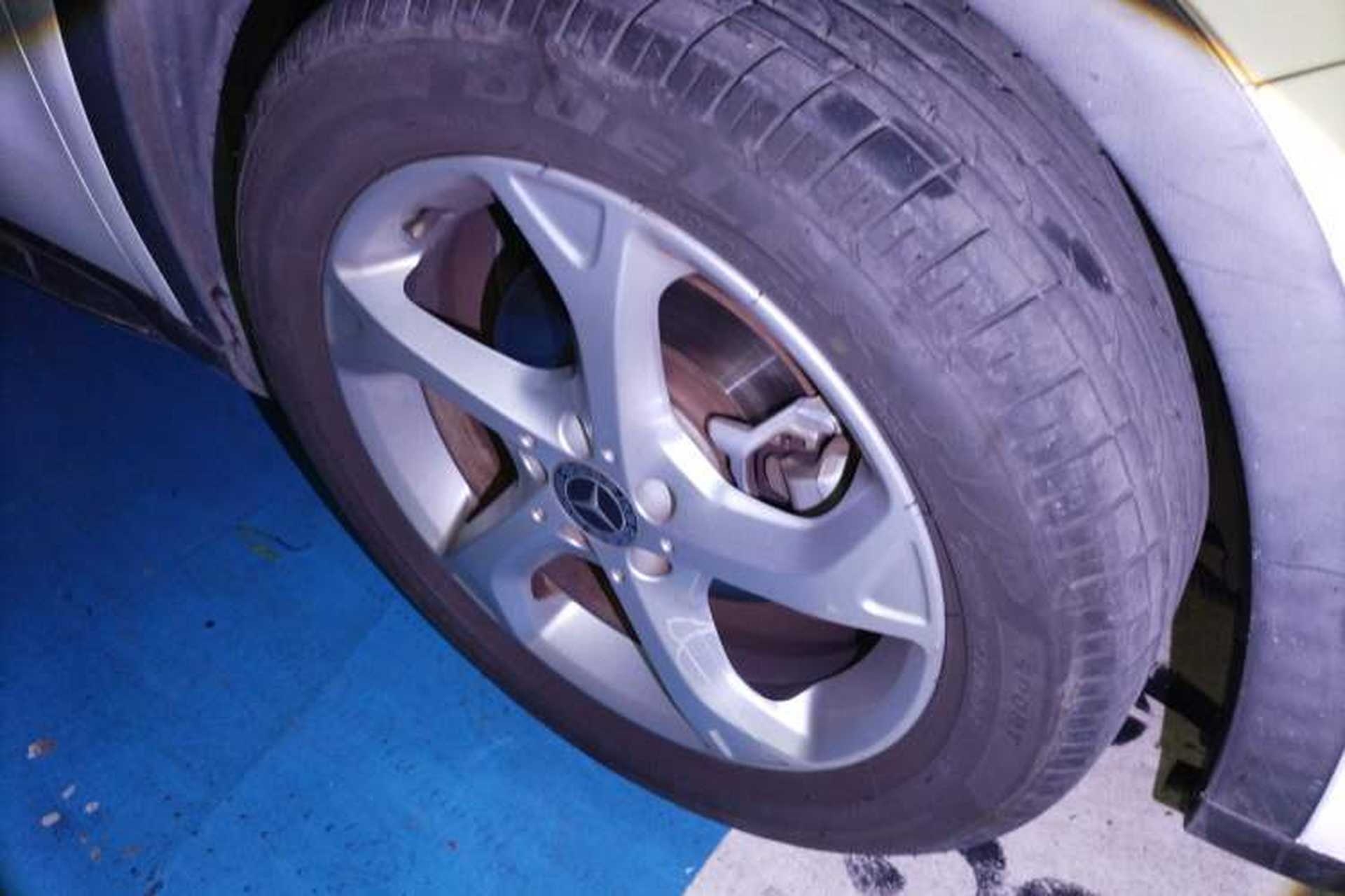 Used Mercedes-Benz GLA 2018 GLA 200 Sport Edition Right Front Wheel Hub