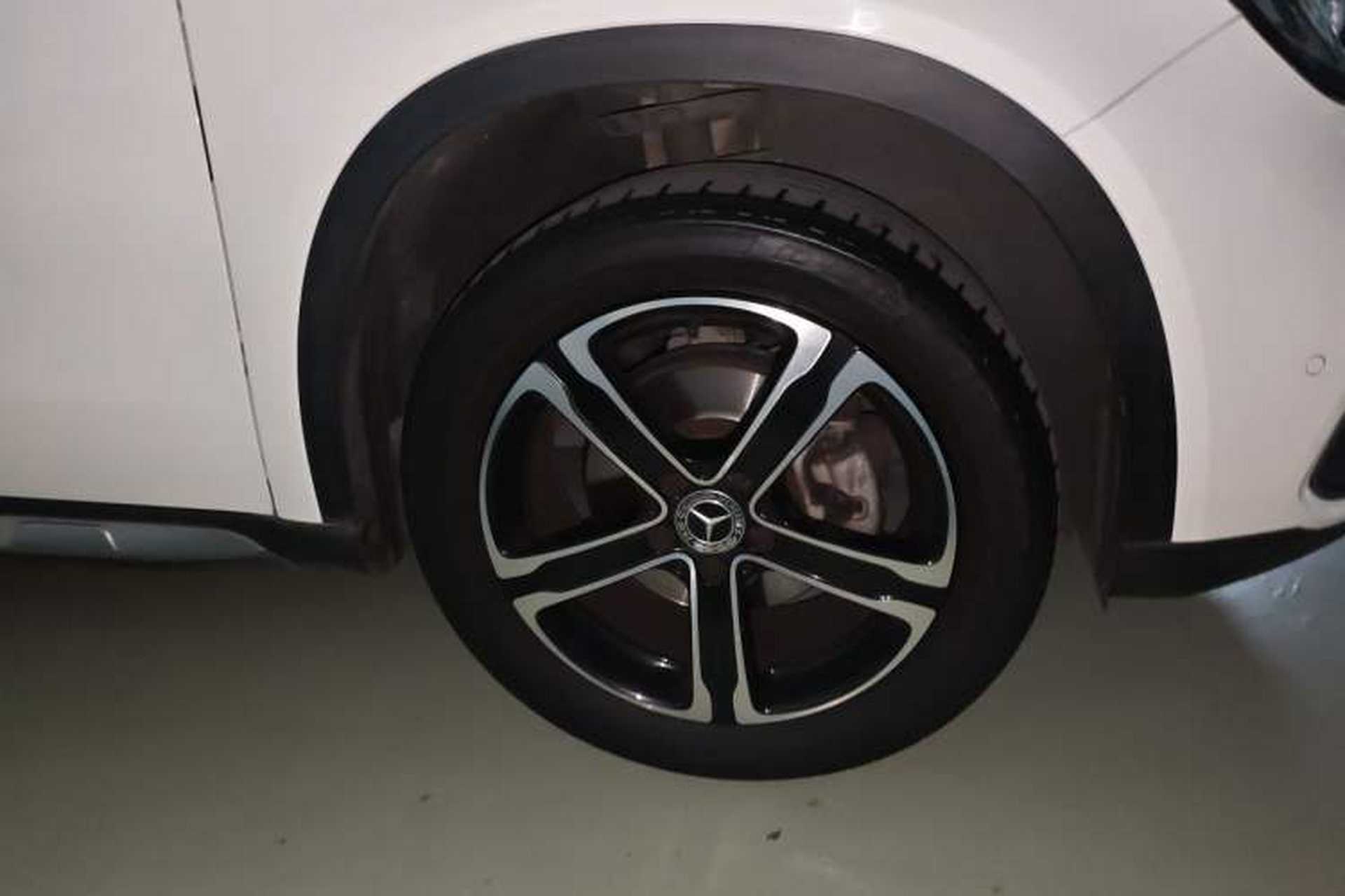 Used Mercedes-Benz GLA 2018 GLA 200 Fashion Model Right Front Wheel Hub