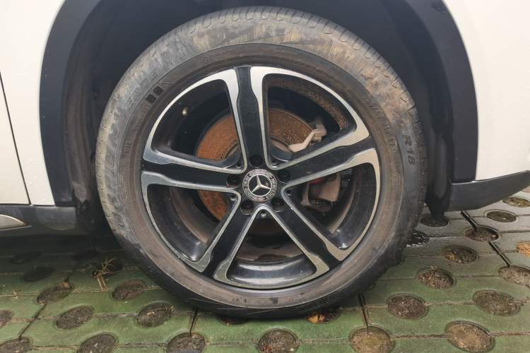 Used Mercedes-Benz GLA 2018 GLA 200 Fashion Model Right Front Wheel Hub