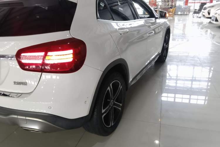 Used Mercedes-Benz GLA 2018 GLA 200 Fashion Model Right Rear Taillight