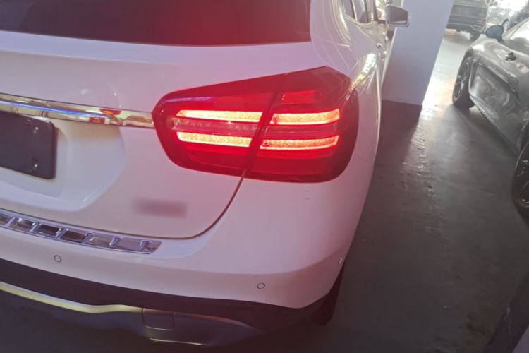 Used Mercedes-Benz GLA 2018 GLA 200 Fashion Model Right Rear Taillight