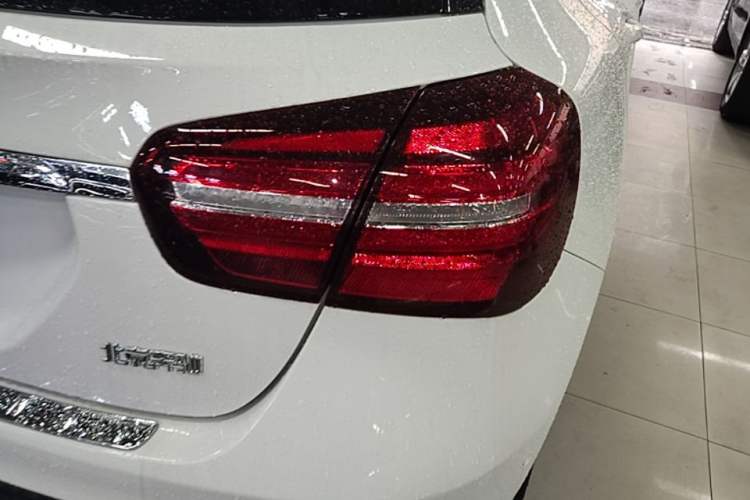 Used Mercedes-Benz GLA 2018 GLA 200 Fashion Model Right Rear Taillight