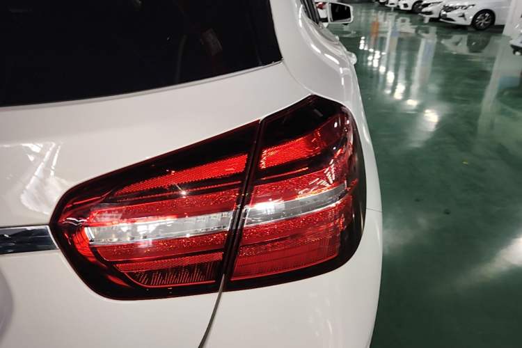 Used Mercedes-Benz GLA 2018 GLA 200 Sport Edition Right Rear Taillight