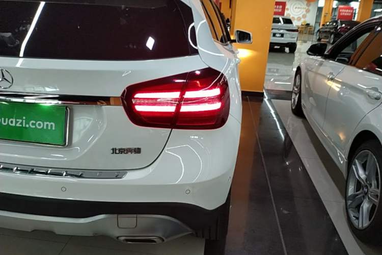 Used Mercedes-Benz GLA 2018 GLA 200 Fashion Model Right Rear Taillight