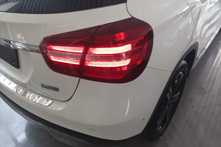 Used Mercedes-Benz GLA 2018 GLA 200 Fashion Model Right Rear Taillight