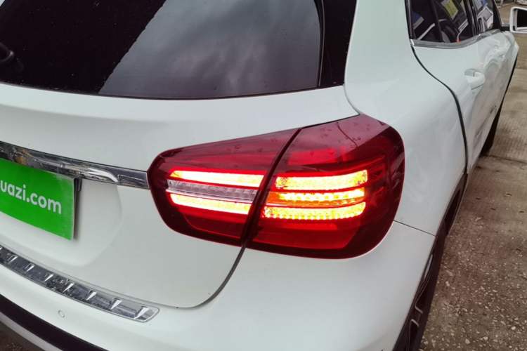 Used Mercedes-Benz GLA 2018 GLA 200 Fashion Model Right Rear Taillight