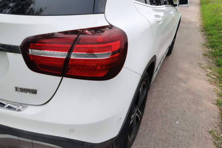Used Mercedes-Benz GLA 2018 GLA 200 Fashion Model Right Rear Taillight