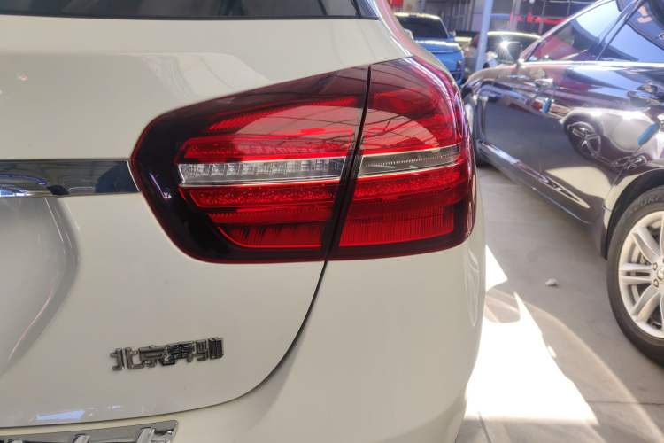 Used Mercedes-Benz GLA 2018 GLA 200 Fashion Model Right Rear Taillight