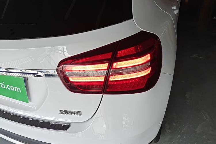 Used Mercedes-Benz GLA 2018 GLA 200 Sport Edition Right Rear Taillight
