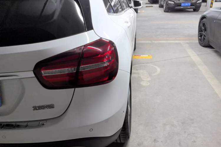 Used Mercedes-Benz GLA 2018 GLA 200 Sport Edition Right Rear Taillight