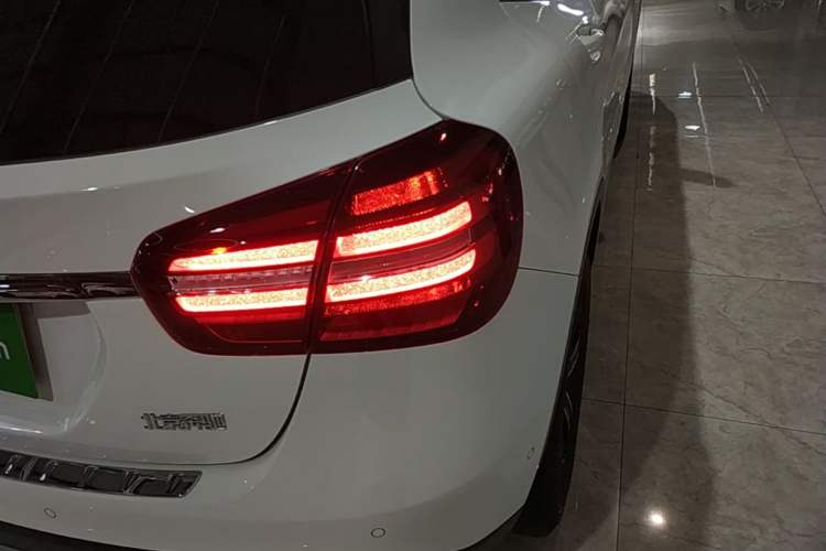 Used Mercedes-Benz GLA 2018 GLA 200 Fashion Model Right Rear Taillight