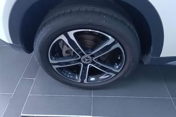 Used Mercedes-Benz GLA 2018 GLA 200 Fashion Model Right Rear Wheel Hub