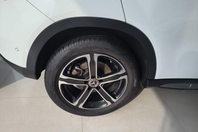 Used Mercedes-Benz GLA 2018 GLA 200 Fashion Model Right Rear Wheel Hub