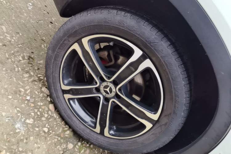 Used Mercedes-Benz GLA 2018 GLA 200 Fashion Model Right Rear Wheel Hub