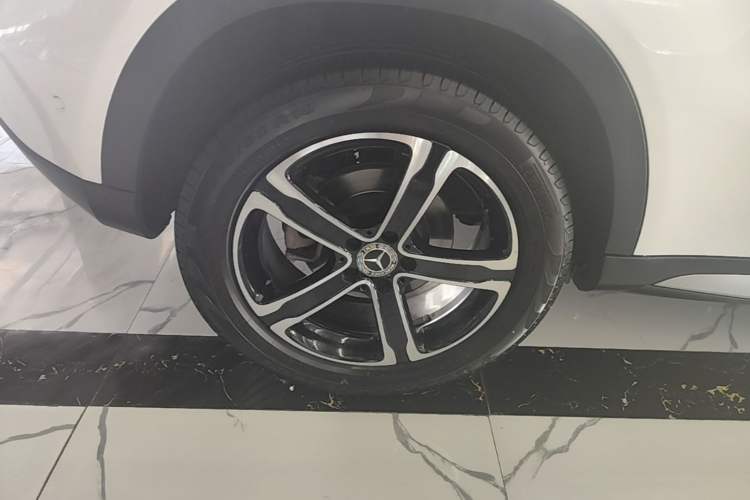 Used Mercedes-Benz GLA 2018 GLA 200 Fashion Model Right Rear Wheel Hub