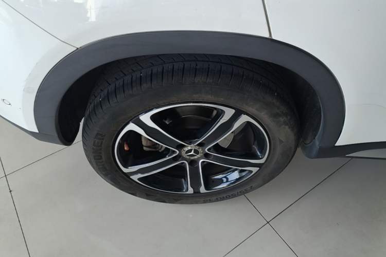 Used Mercedes-Benz GLA 2018 GLA 200 Fashion Model Right Rear Wheel Hub