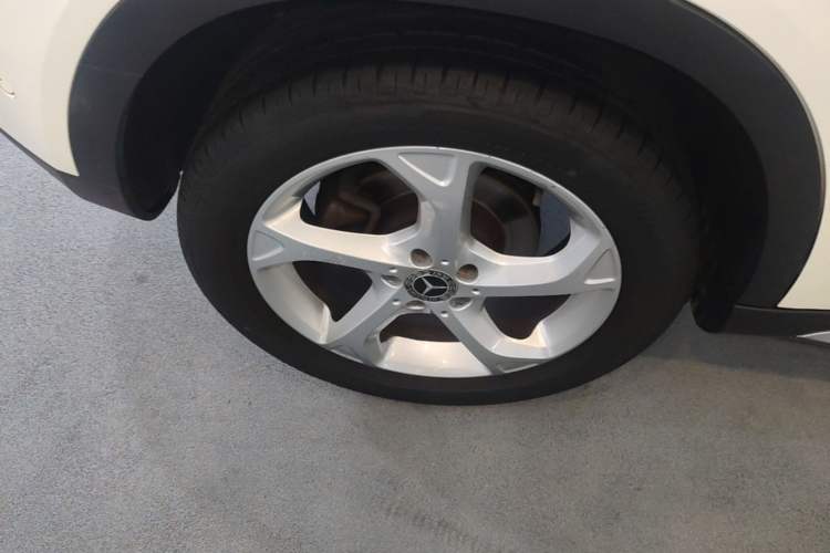 Used Mercedes-Benz GLA 2018 GLA 200 Sport Edition Right Rear Wheel Hub