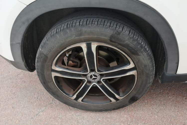 Used Mercedes-Benz GLA 2018 GLA 200 Fashion Model Right Rear Wheel Hub