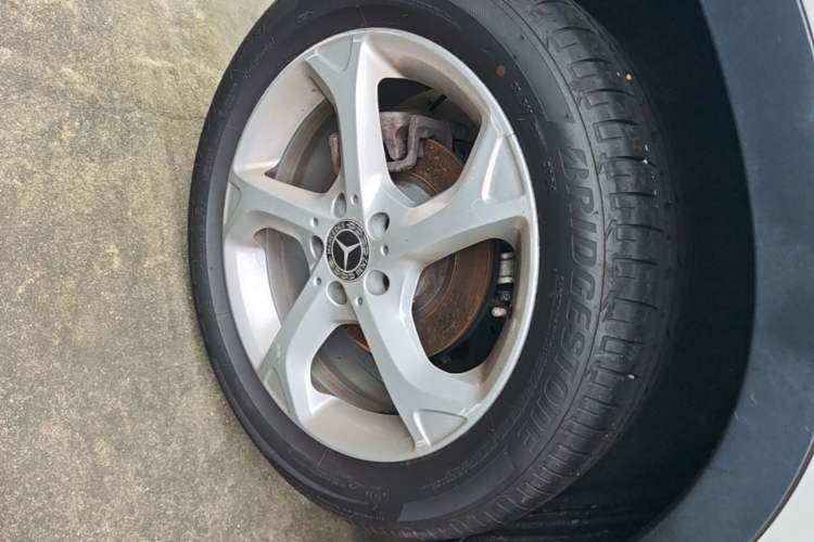 Used Mercedes-Benz GLA 2018 GLA 200 Sport Edition Right Rear Wheel Hub