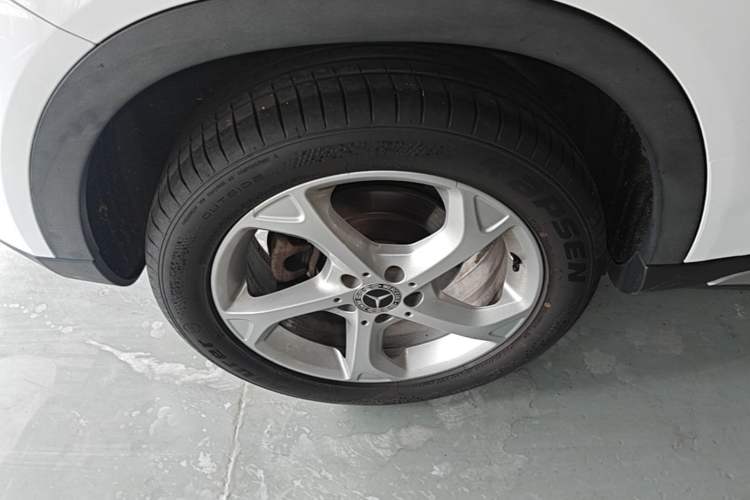 Used Mercedes-Benz GLA 2018 GLA 200 Sport Edition Right Rear Wheel Hub