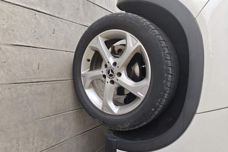 Used Mercedes-Benz GLA 2018 GLA 200 Sport Edition Right Rear Wheel Hub