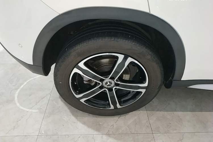 Used Mercedes-Benz GLA 2018 GLA 200 Fashion Model Right Rear Wheel Hub