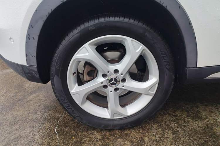 Used Mercedes-Benz GLA 2018 GLA 200 Sport Edition Right Rear Wheel Hub