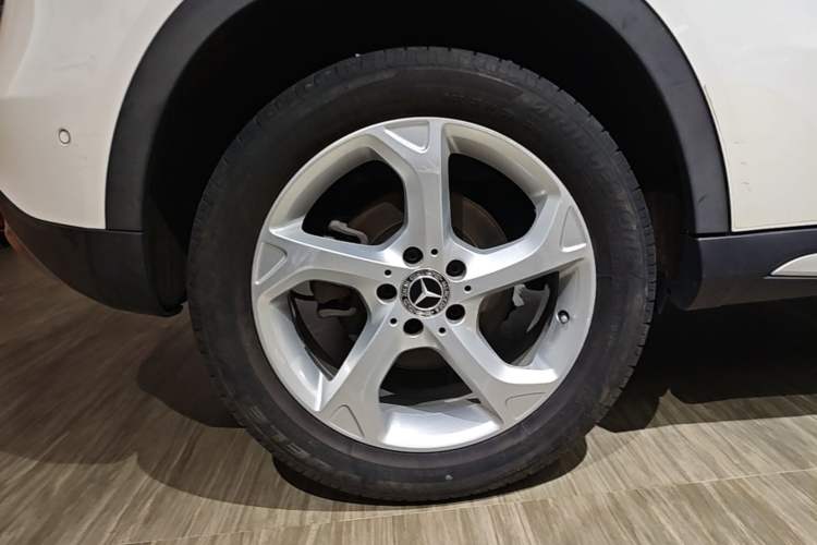 Used Mercedes-Benz GLA 2018 GLA 200 Sport Edition Right Rear Wheel Hub