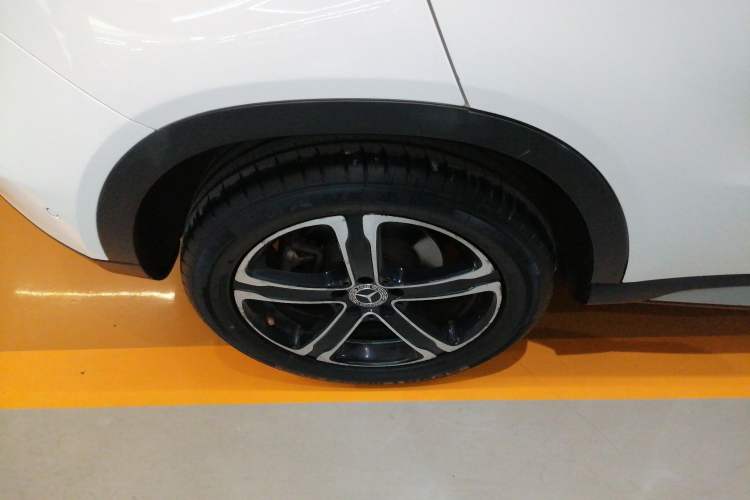 Used Mercedes-Benz GLA 2018 GLA 200 Fashion Model Right Rear Wheel Hub