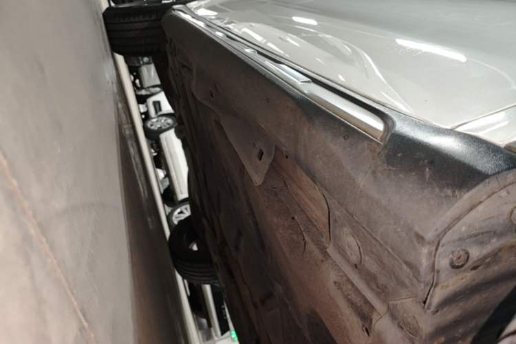 Used Mercedes-Benz GLA 2018 GLA 200 Fashion Model Right Side Sill