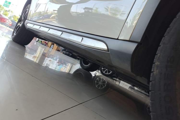 Used Mercedes-Benz GLA 2018 GLA 200 Fashion Model Right Side Sill