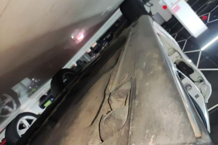 Used Mercedes-Benz GLA 2018 GLA 200 Sport Edition Right Side Sill