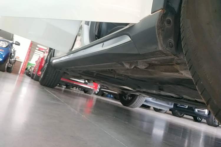 Used Mercedes-Benz GLA 2018 GLA 200 Fashion Model Right Side Sill