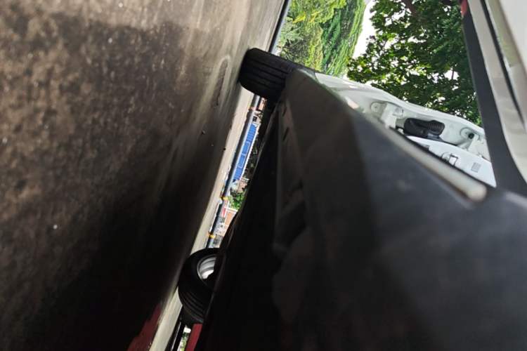 Used Mercedes-Benz GLA 2018 GLA 200 Sport Edition Right Side Sill