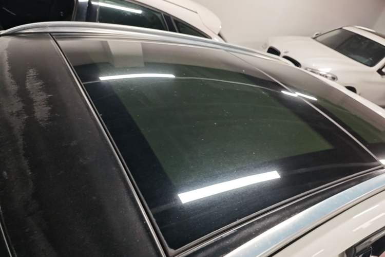 Used Mercedes-Benz GLA 2018 GLA 200 Fashion Model Roof