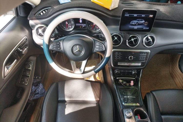 Used Mercedes-Benz GLA 2018 GLA 200 Fashion Model Steering Wheel