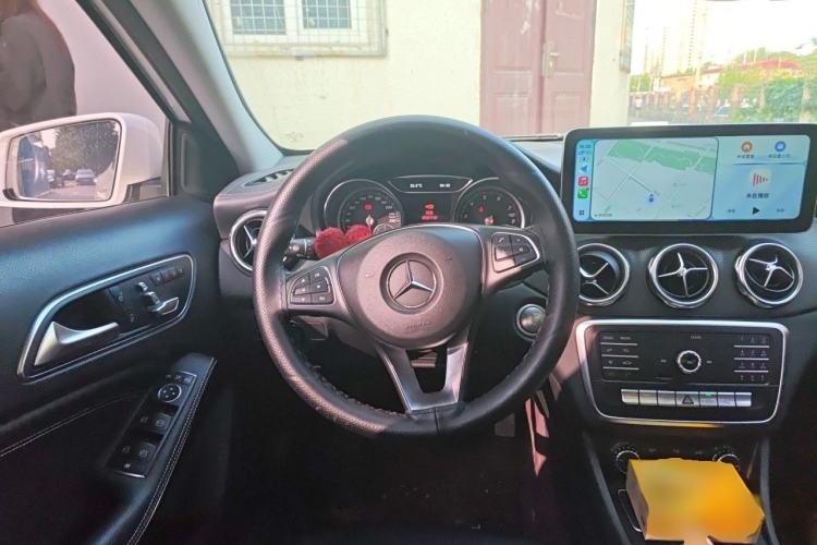 Used Mercedes-Benz GLA 2018 GLA 200 Fashion Model Steering Wheel
