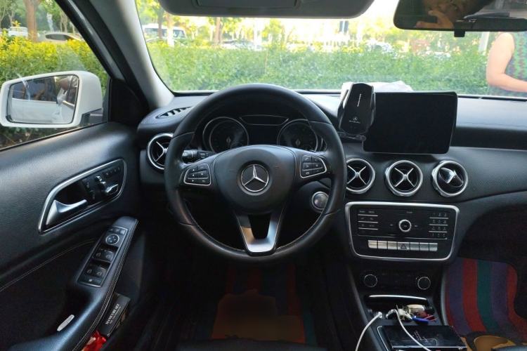 Used Mercedes-Benz GLA 2018 GLA 200 Fashion Model Steering Wheel
