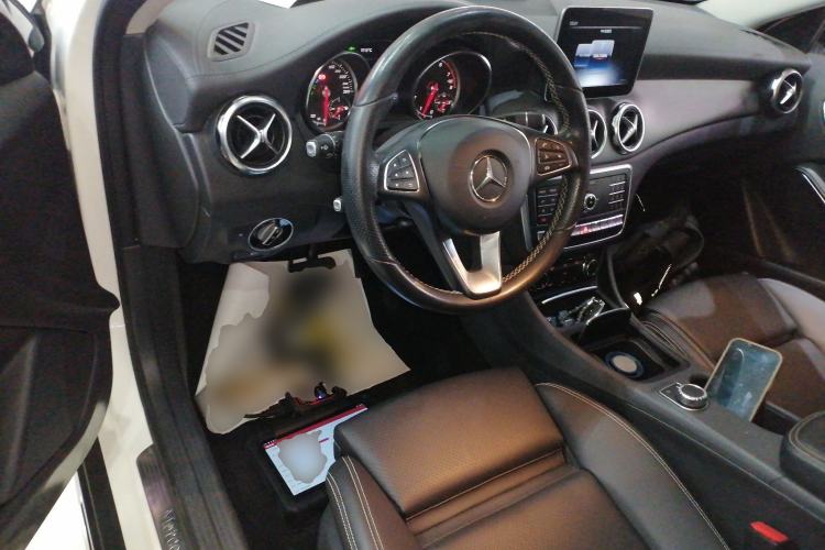 Used Mercedes-Benz GLA 2018 GLA 220 4MATIC Sport Edition Steering Wheel